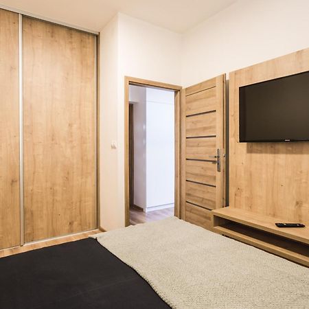 Flexihome Sk - Komenskeho - Private Parking Spot - Ultra Modern And Stylish Košice Quarto foto